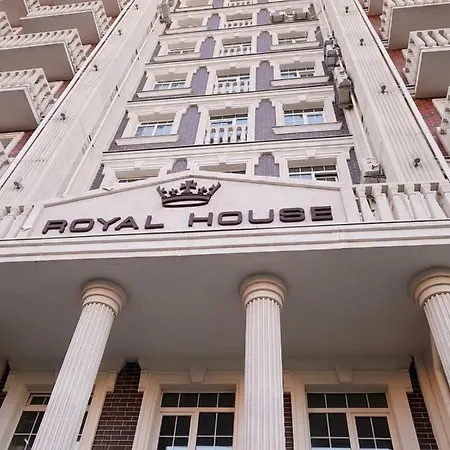 Royal House Apartment Kyiv Exterior photo